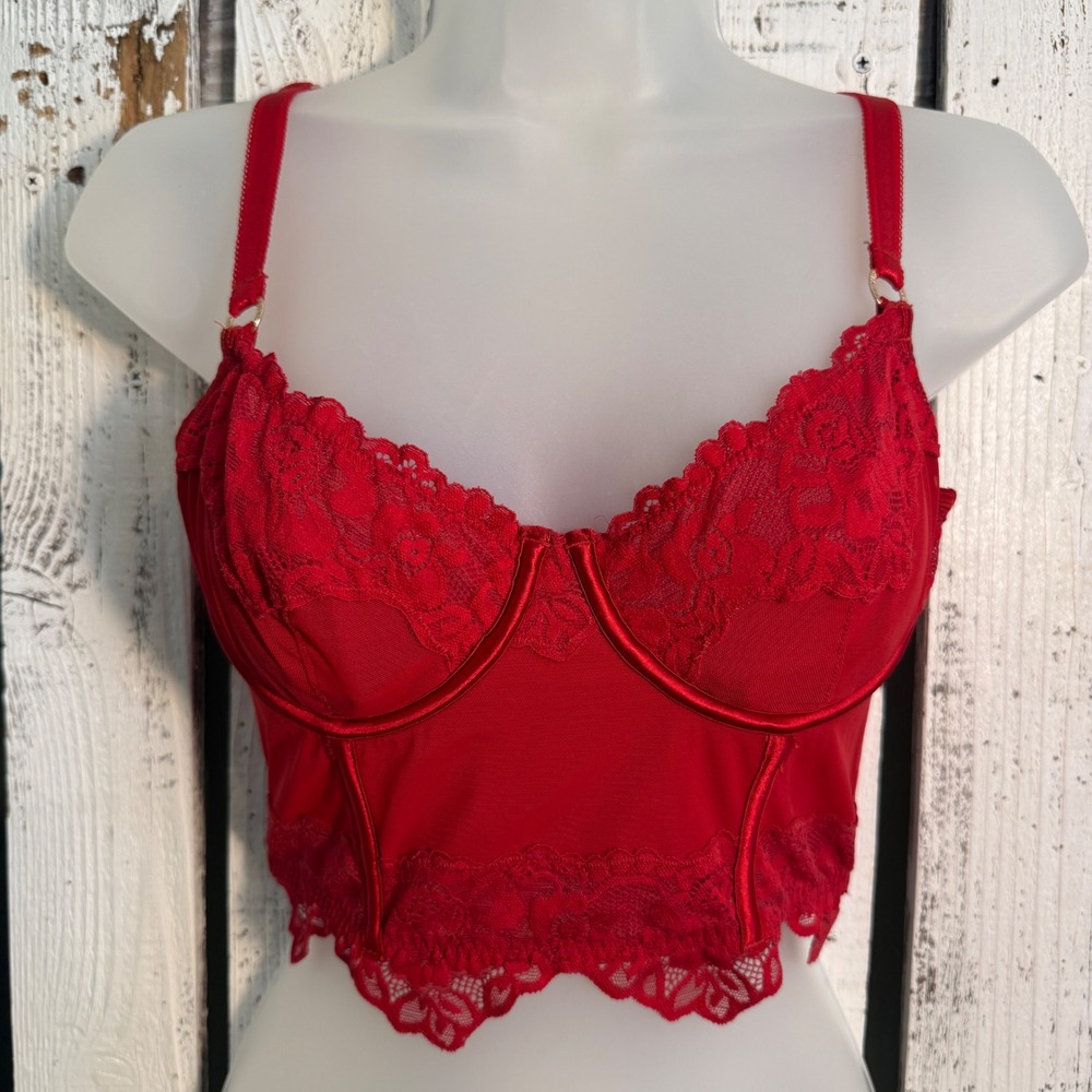 Sofia Intimates Vergara Red Lace Bustier Bra 36B Underwire Romantic Coquette